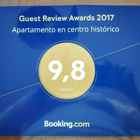 En Centro Historico Con Garaje Propio חרז