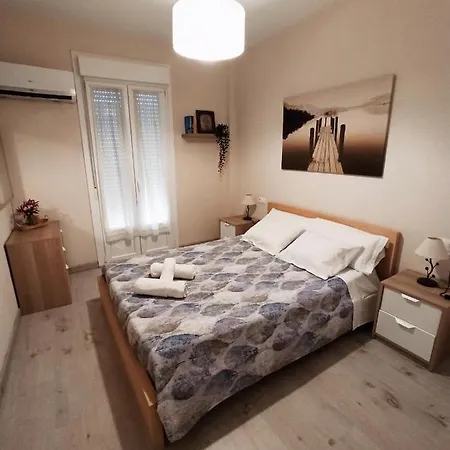 Apartamento En Centro Historico Con Garaje Propio Apartment *