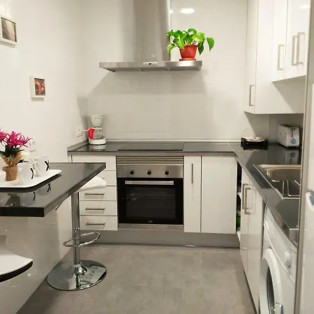 Apartamento En Centro Historico Con Garaje Propio Apartment *